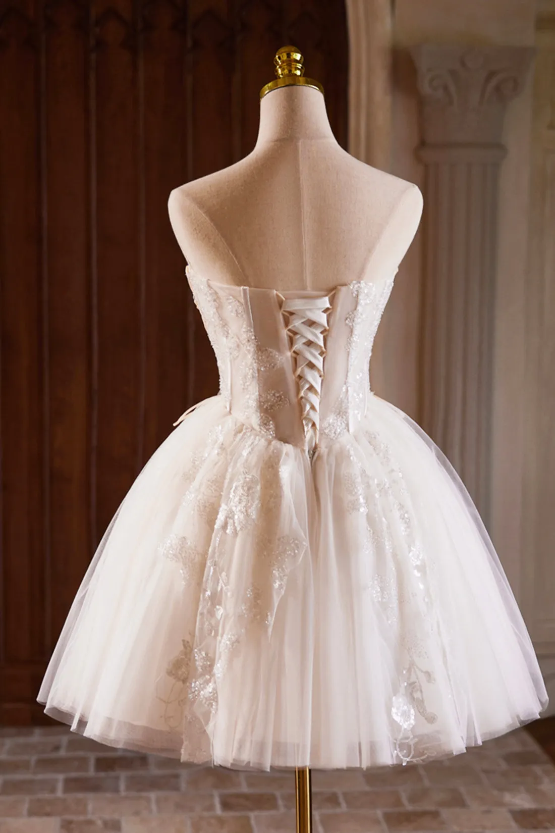 Light Champagne Strapless Tulle Beaded Short Prom Dress, A-Line Sweetheart Neck Party Dress